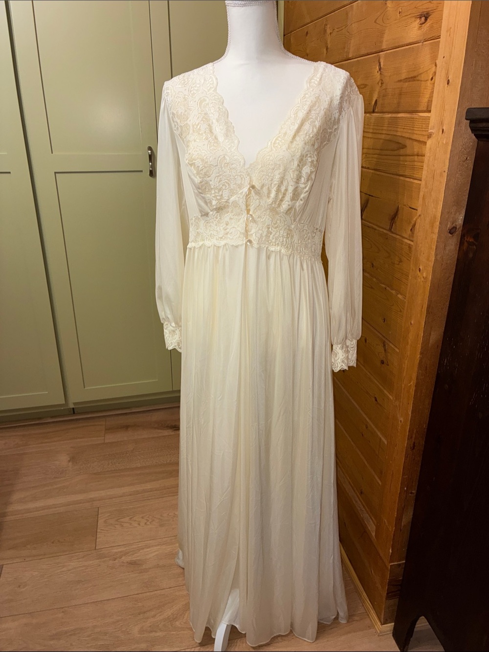 Ivory Peignoir Set - Robe & Gown - L